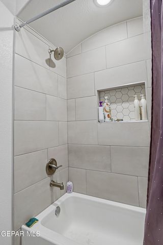 2331 Enchanted Eagle Lane, El Paso, TX 79911