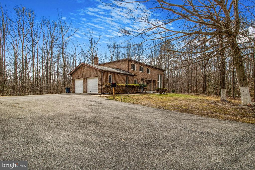 8009 POPLAR HILL DRIVE, Clinton, MD 20735