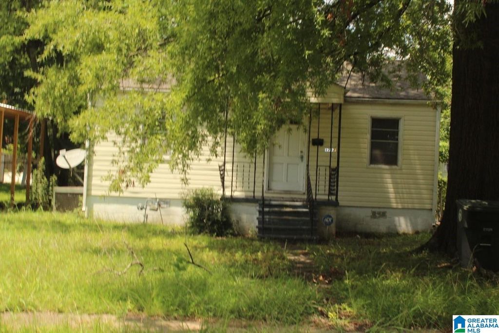 1712 1ST COURT W, Birmingham, AL 35208