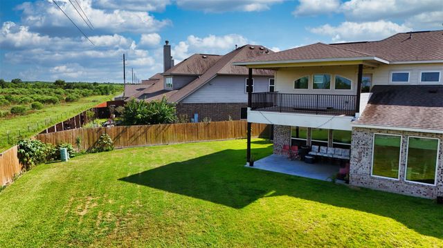 6822 Regal Lakes Drive, Katy, TX 77493