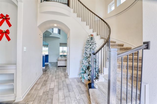 6822 Regal Lakes Drive, Katy, TX 77493