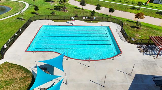 6822 Regal Lakes Drive, Katy, TX 77493