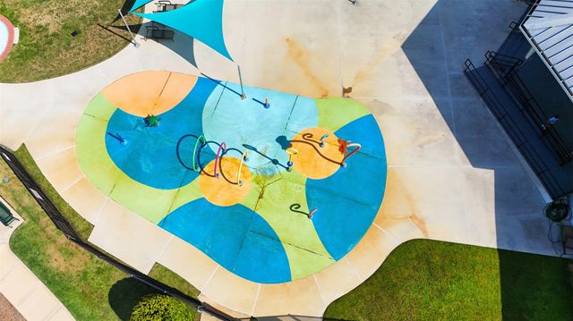 6822 Regal Lakes Drive, Katy, TX 77493