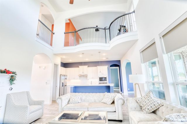 6822 Regal Lakes Drive, Katy, TX 77493