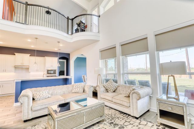 6822 Regal Lakes Drive, Katy, TX 77493