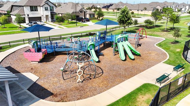 6822 Regal Lakes Drive, Katy, TX 77493