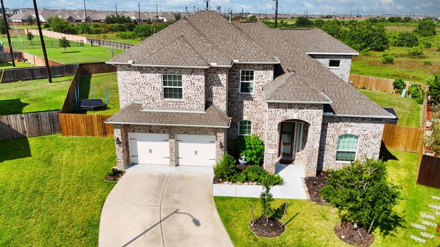 6822 Regal Lakes Drive, Katy, TX 77493