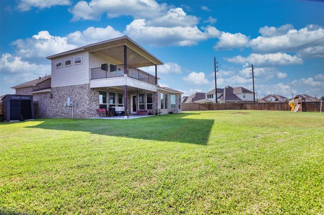 6822 Regal Lakes Drive, Katy, TX 77493