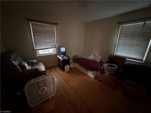 4470 Nc 268, Ararat, NC 27007