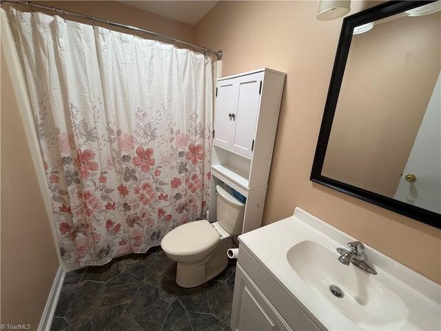 4470 Nc 268, Ararat, NC 27007