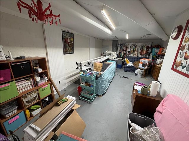 4470 Nc 268, Ararat, NC 27007
