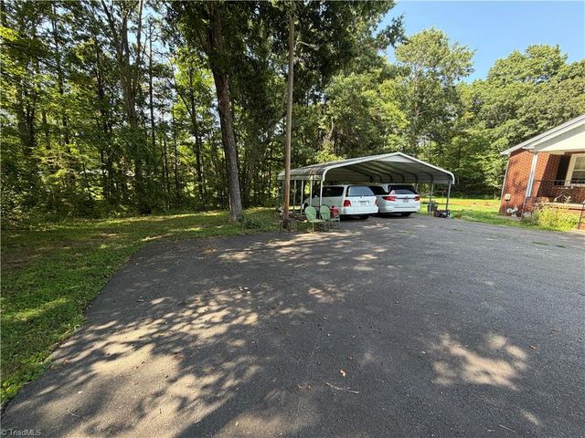 4470 Nc 268, Ararat, NC 27007