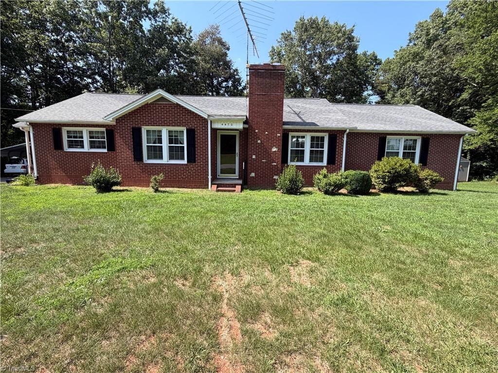 4470 Nc 268, Ararat, NC 27007