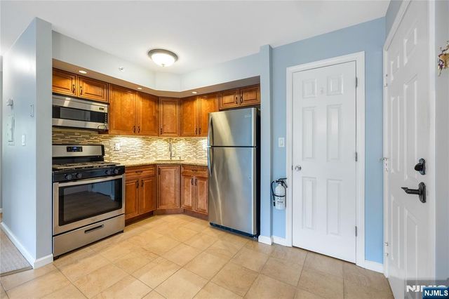 1409 Faulkner Court, Mahwah, NJ 07430