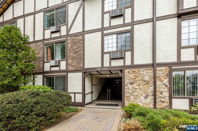 1409 Faulkner Court, Mahwah, NJ 07430