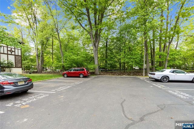 1409 Faulkner Court, Mahwah, NJ 07430