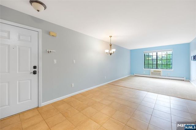 1409 Faulkner Court, Mahwah, NJ 07430