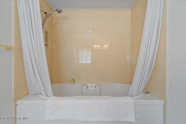 4700 W FOOTHILL DR, Coeur D'alene, ID 83814