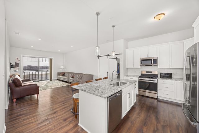 9610 N Centennial Drive 412, Munster, IN 46321