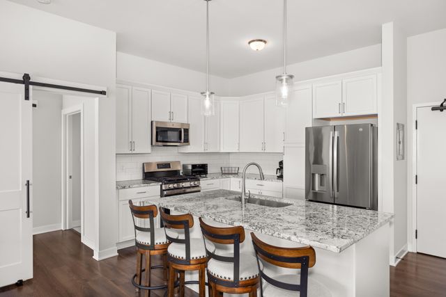 9610 N Centennial Drive 412, Munster, IN 46321