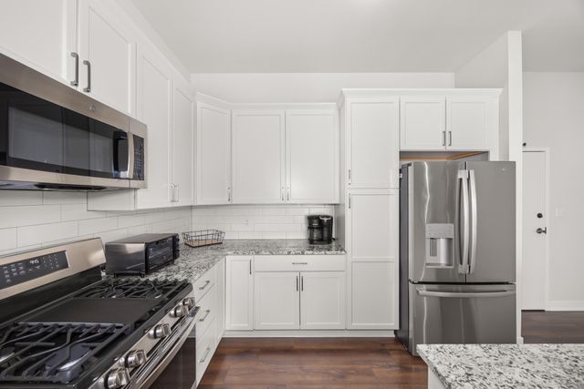 9610 N Centennial Drive 412, Munster, IN 46321