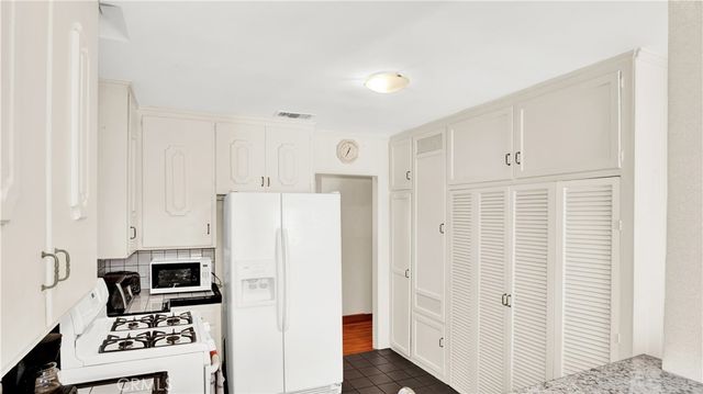 5734 Norwich, Sherman Oaks, CA 91411