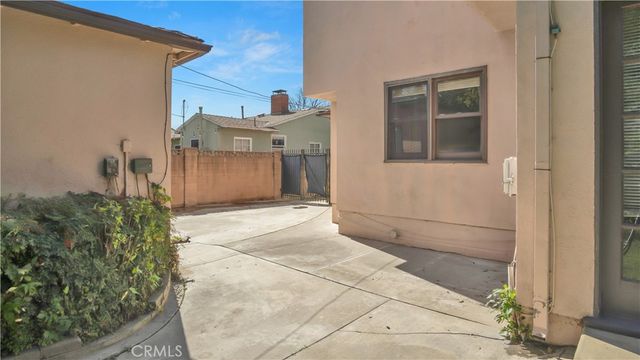 5734 Norwich, Sherman Oaks, CA 91411