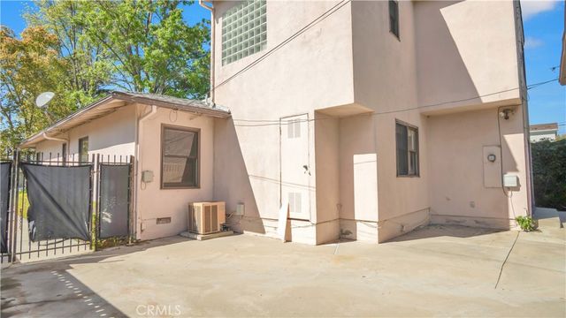 5734 Norwich, Sherman Oaks, CA 91411