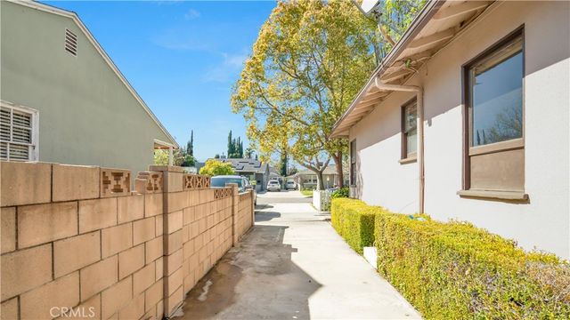 5734 Norwich, Sherman Oaks, CA 91411