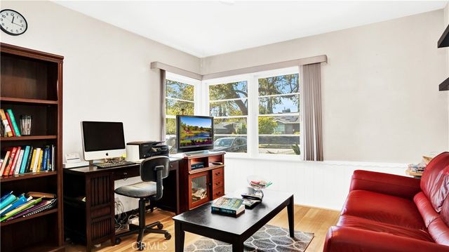 5734 Norwich, Sherman Oaks, CA 91411