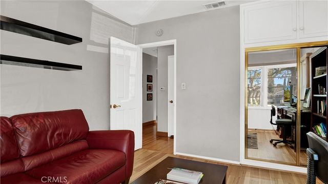 5734 Norwich, Sherman Oaks, CA 91411