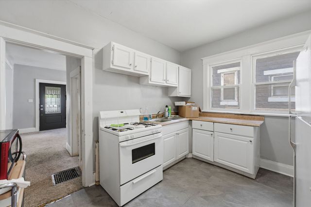 920 14th Avenue, Rock Island, IL 61201