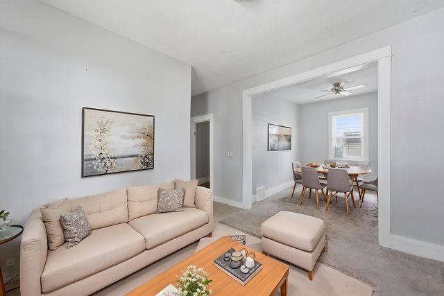 920 14th Avenue, Rock Island, IL 61201