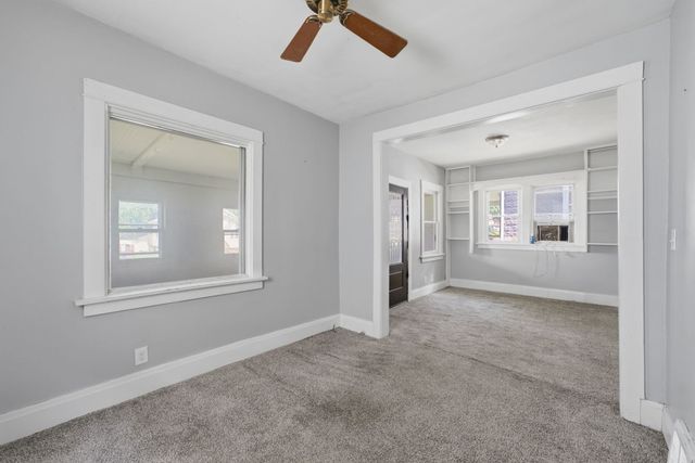 920 14th Avenue, Rock Island, IL 61201