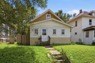 920 14th Avenue, Rock Island, IL 61201