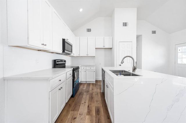 16982 W Hammon Street, Montgomery, TX 77316