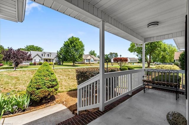 345 River Run Drive, Reidsville, NC 27320