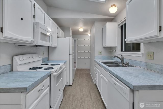 1705 S 88th Street, Tacoma, WA 98444