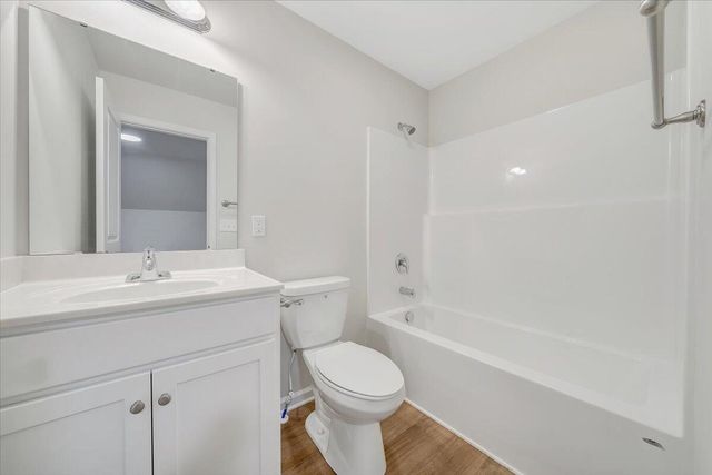 122 Parker LN, Salem, VA 24153