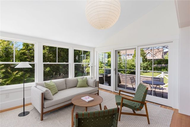 47 Longfellow Road, Jamestown, RI 02835