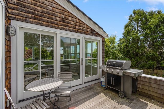 47 Longfellow Road, Jamestown, RI 02835