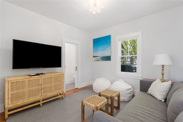 47 Longfellow Road, Jamestown, RI 02835