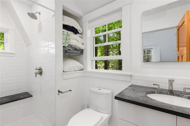 47 Longfellow Road, Jamestown, RI 02835