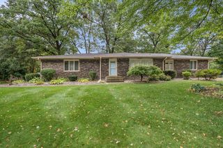 26049 Driftwood Drive, Edwardsburg, MI 49112