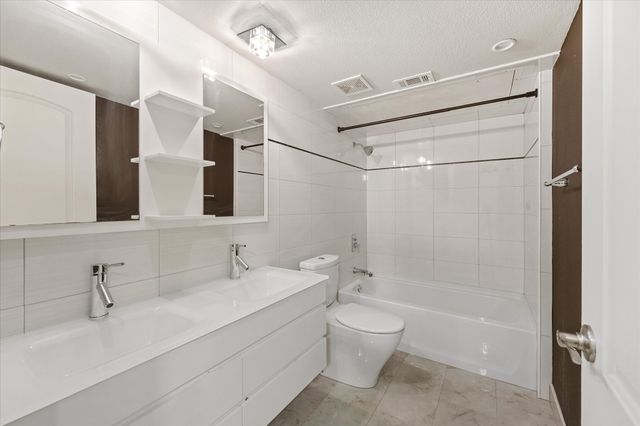 7418 Fair Oaks Avenue G, Dallas, TX 75231