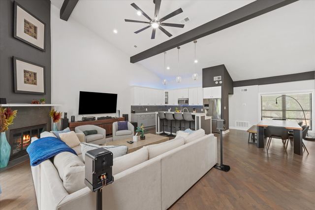7418 Fair Oaks Avenue G, Dallas, TX 75231