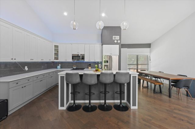 7418 Fair Oaks Avenue G, Dallas, TX 75231
