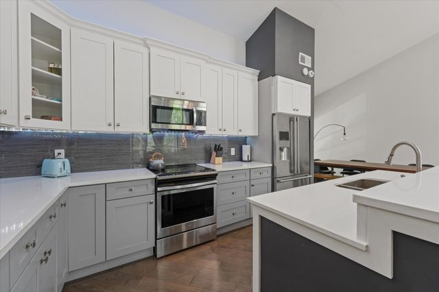 7418 Fair Oaks Avenue G, Dallas, TX 75231