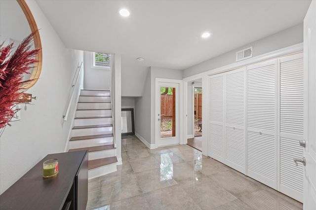 7418 Fair Oaks Avenue G, Dallas, TX 75231