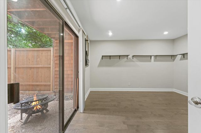 7418 Fair Oaks Avenue G, Dallas, TX 75231